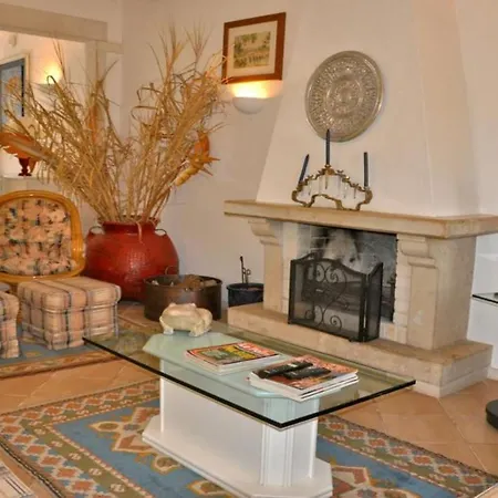 Large Private Pool With 5 Suites, Free Air Conditioning Quarteira