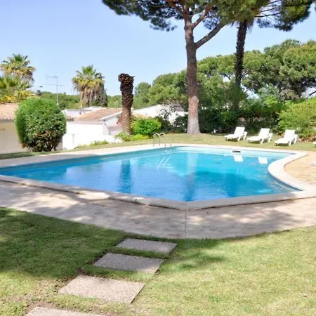 Large Private Pool With 5 Suites, Free Air Conditioning * Quarteira