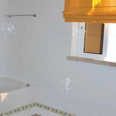 Large Private Pool With 5 Suites, Free Air Conditioning Villa Quarteira