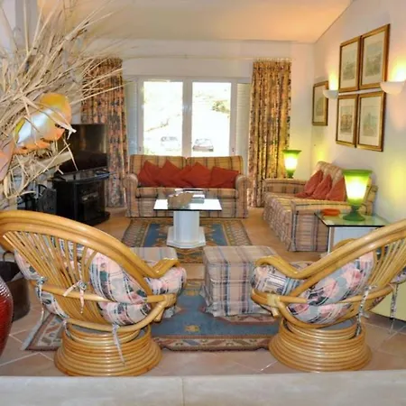 Large Private Pool With 5 Suites, Free Air Conditioning Villa *